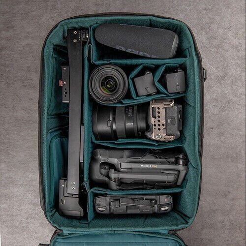 PGYTECH OneMo 2 Backpack 35L (Space Black) – Profesyonel Kamera & Drone Sırt Çantası
