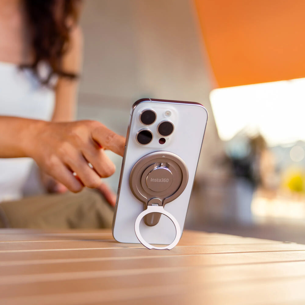 Insta360 Magnetic Phone Mount ( Flow 2 Pro )