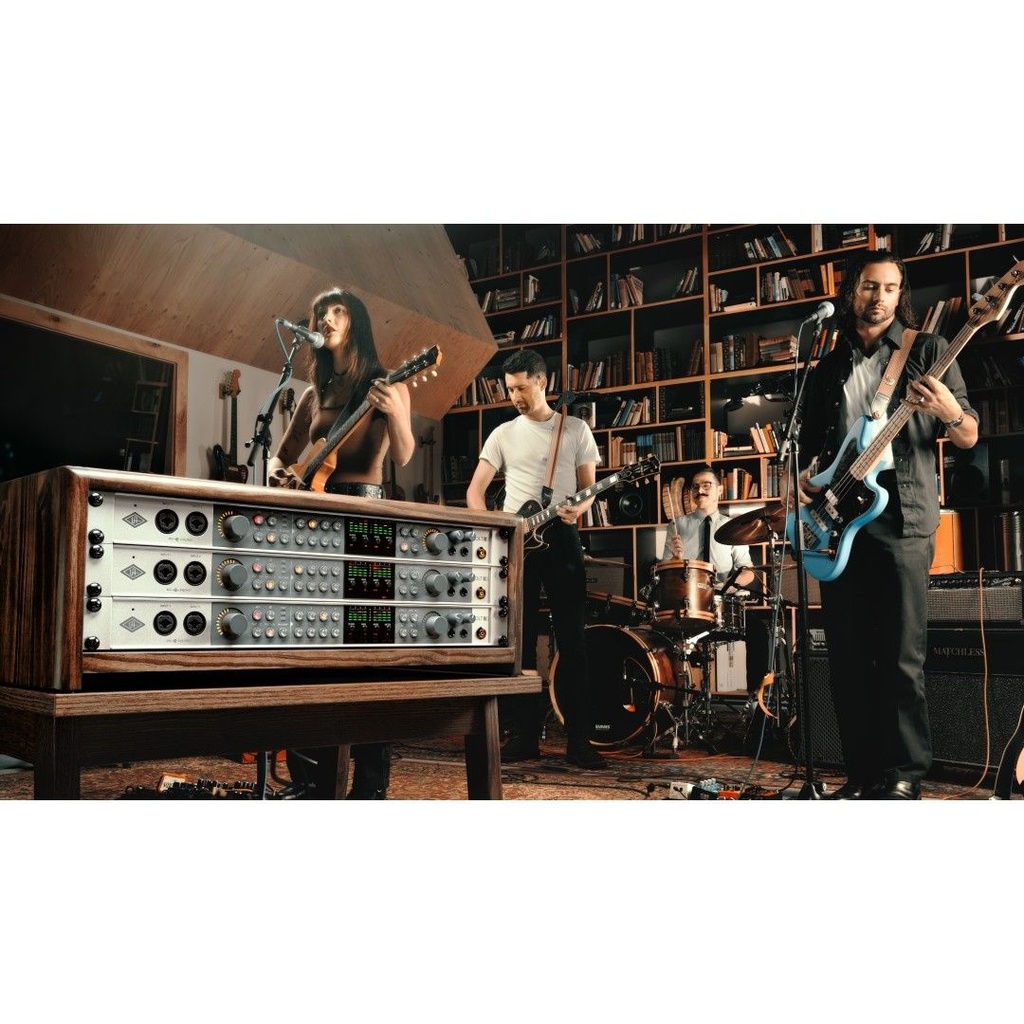 Universal Audio Volt  876 USB Kayıt Stüdyosu