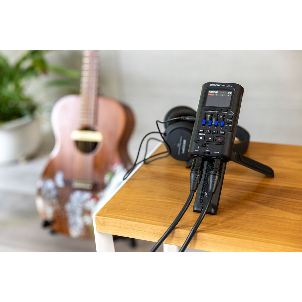 Zoom R4 MultiTrak SD Kayıt Cihazı ve USB Ses Kartı (Siyah)