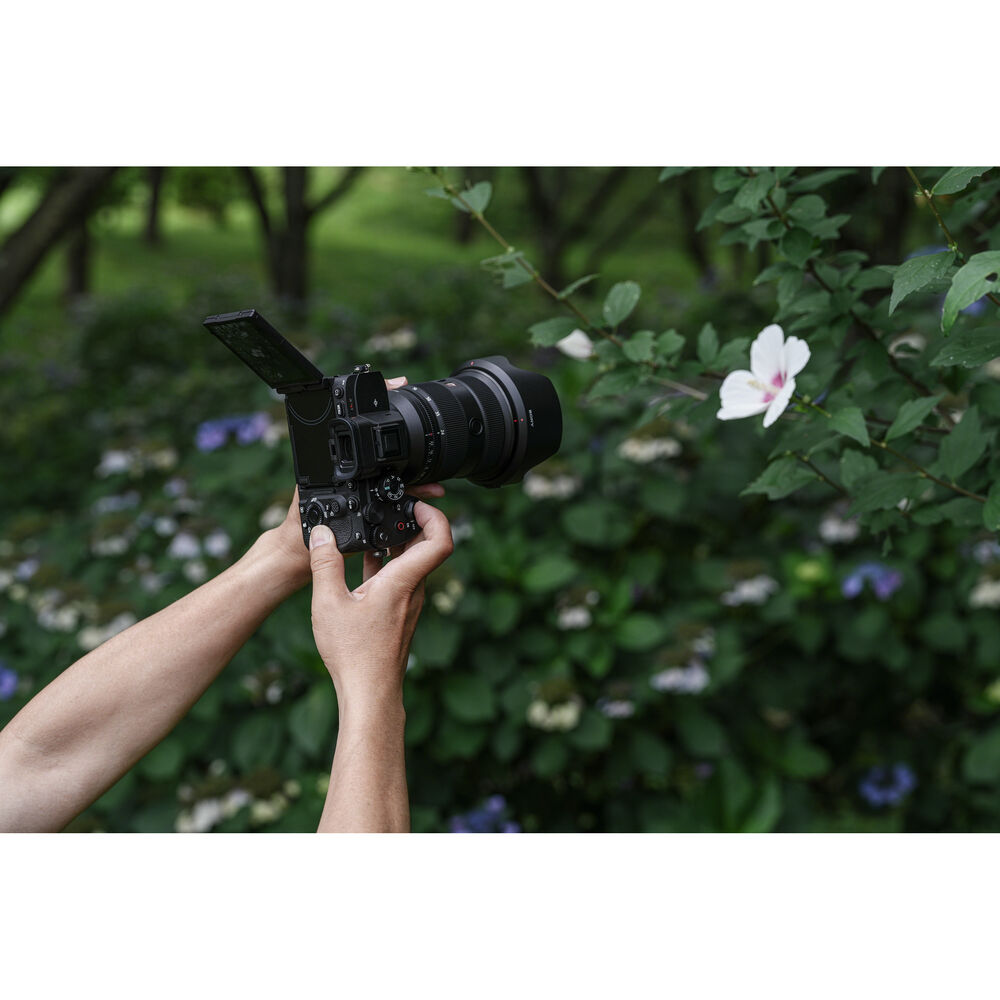 Sony a7R V Aynasız Fotoğraf Makinesi